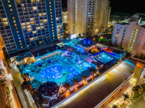 Central Surfers Studio Apartment